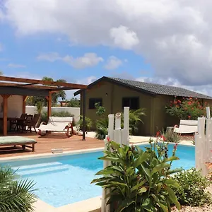 https://woodz-bonaire.comcaribbean.com